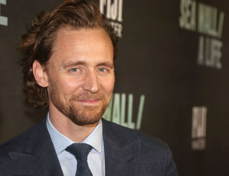 Tom Hiddleston Net Worth, Wife & Biography DiscoveryCentre